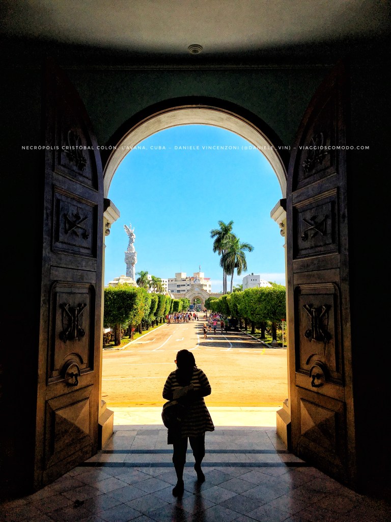 La Capilla Central della Necropolis Cristobal Colon